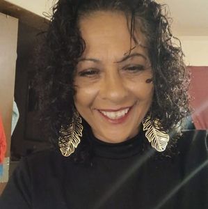 Meet your Posher, Linda